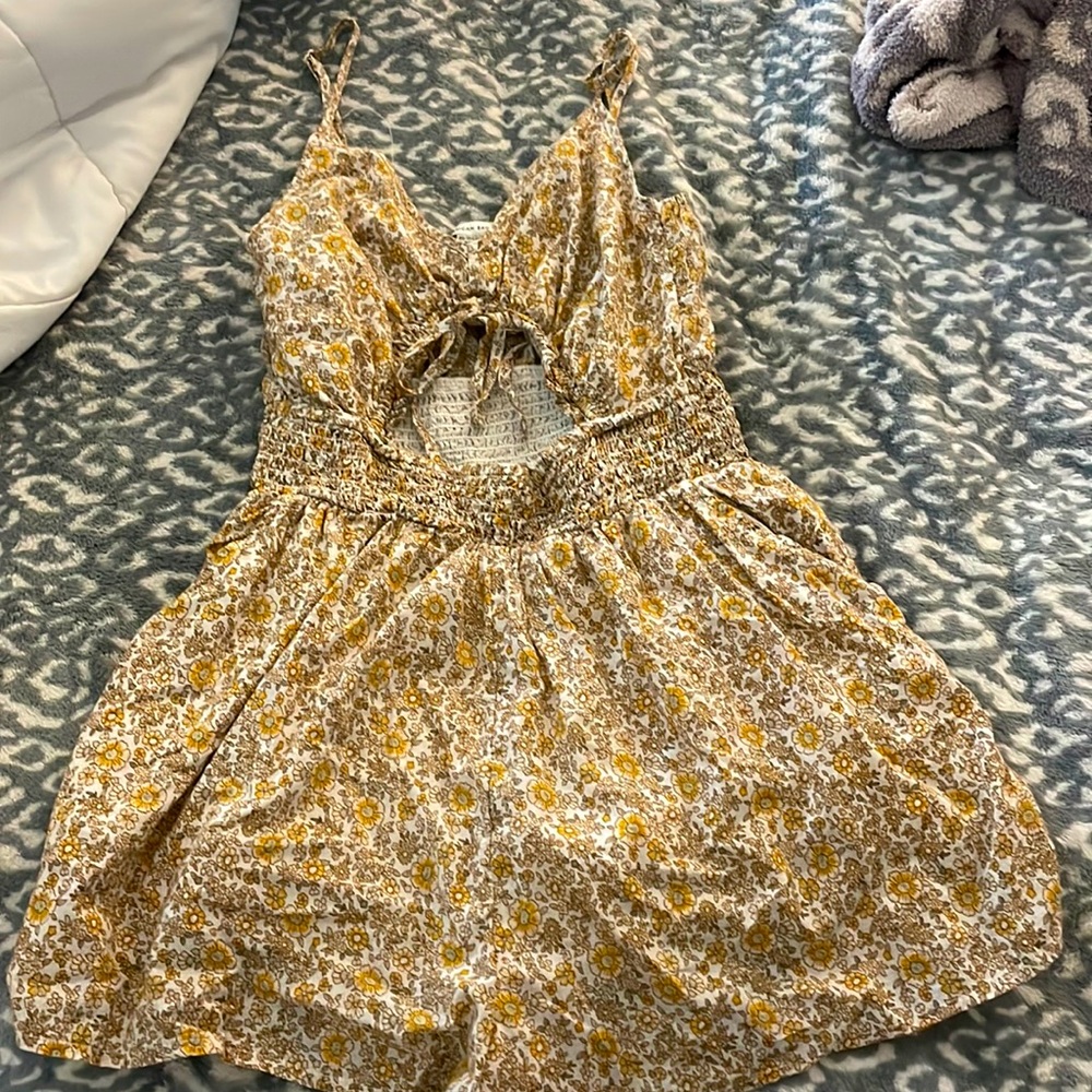 American eagle really cute romper!